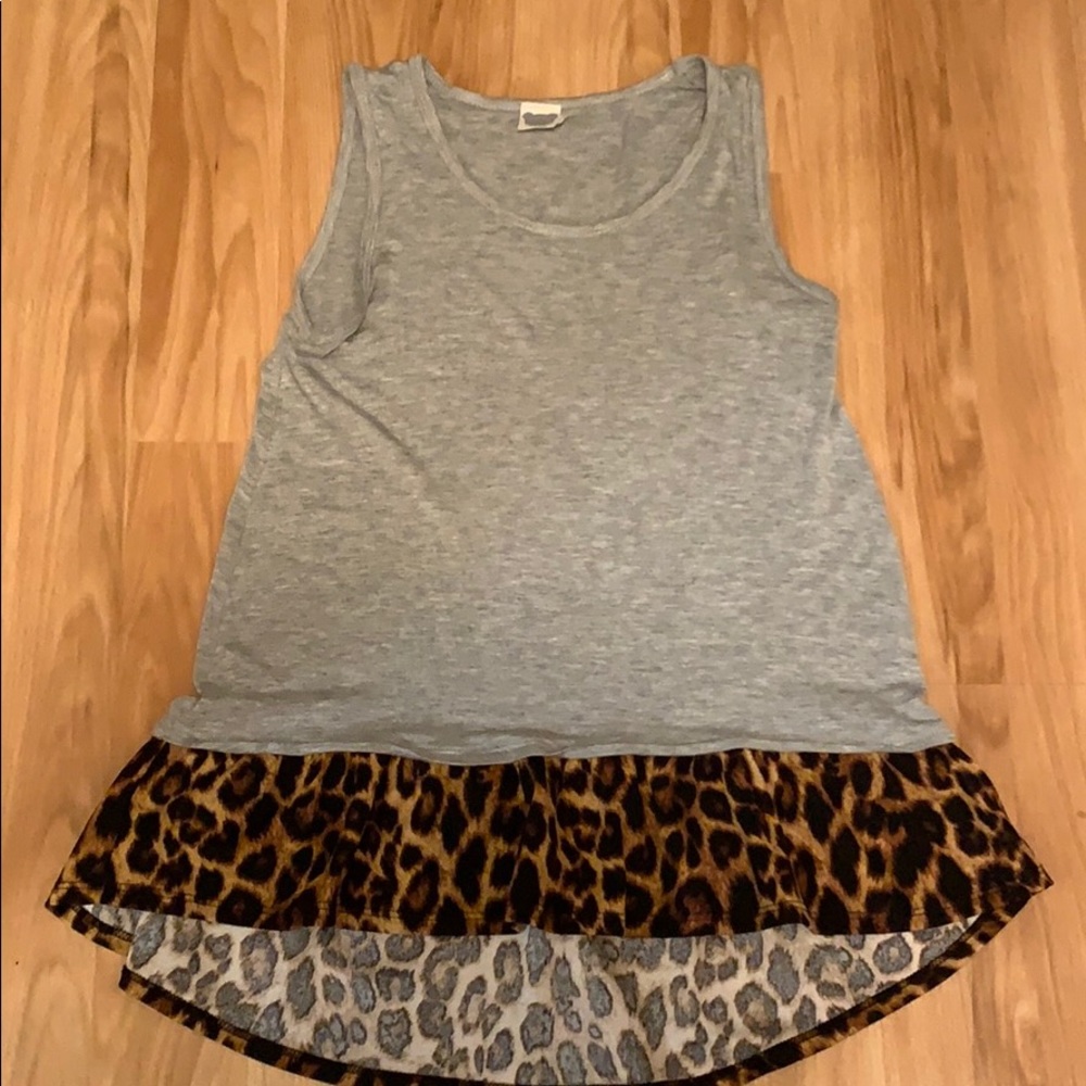 Leopard/ gray tank